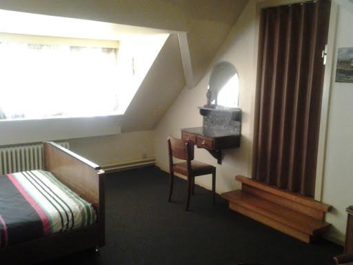 Bed & Breakfast Broes